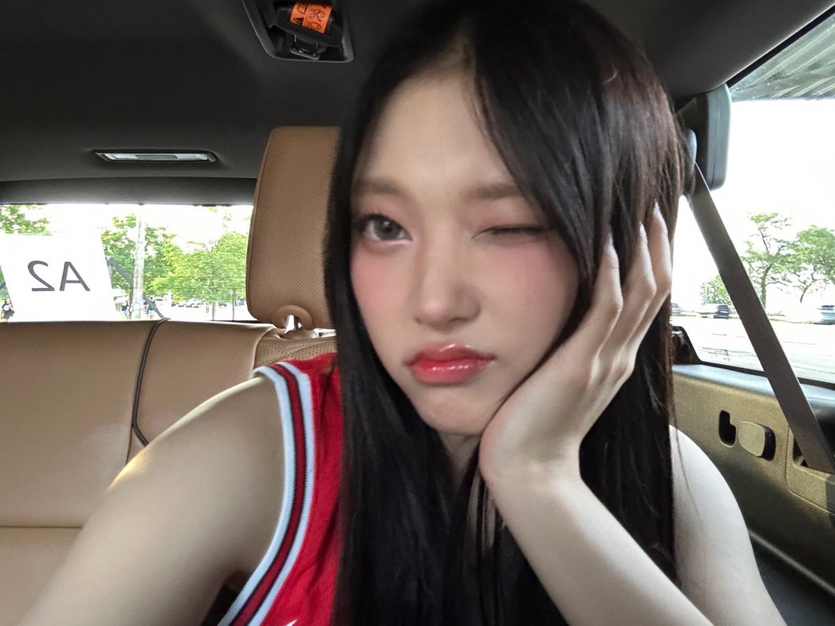 h. (@haerinfeed) on Twitter photo 