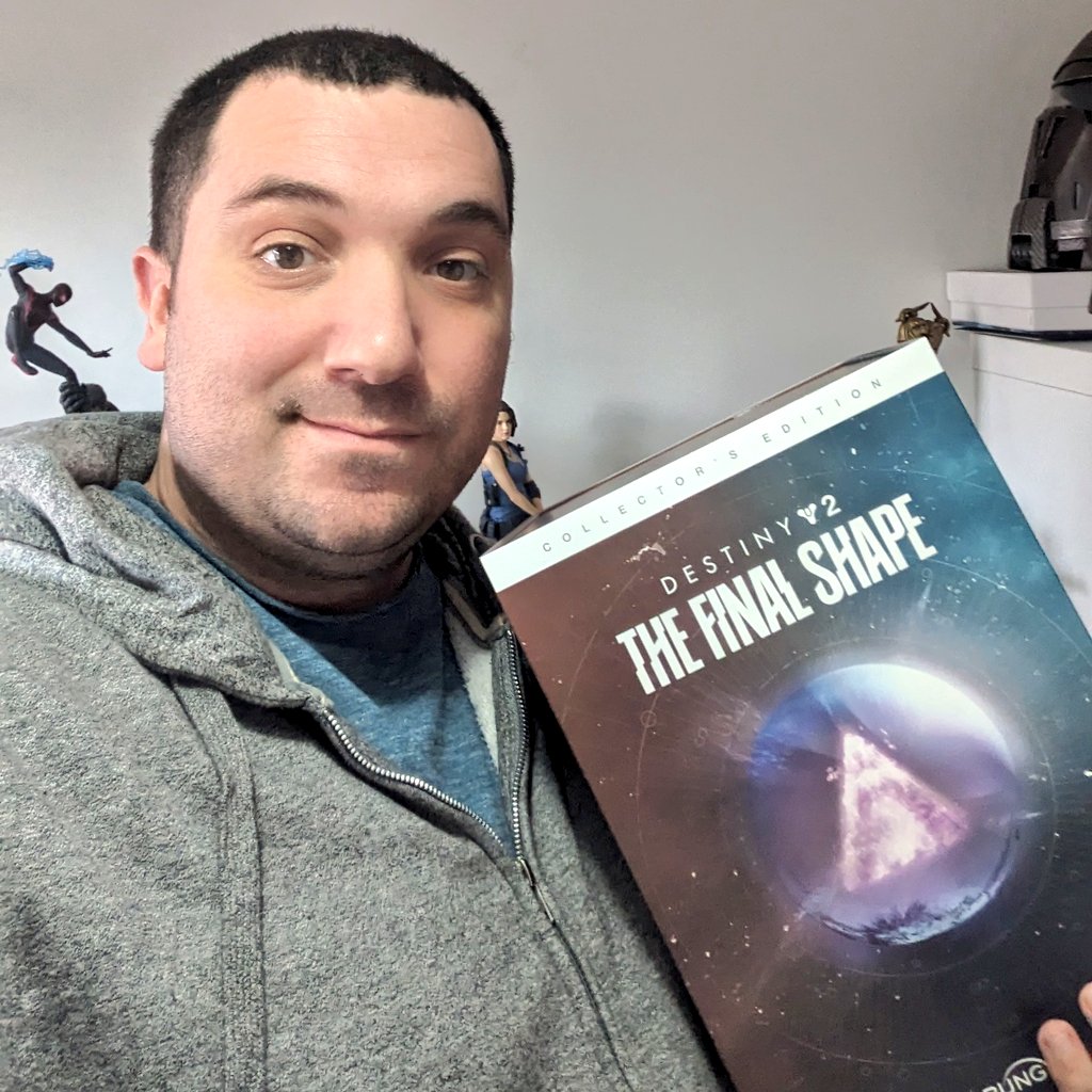 LOOK WHAT ARRIVED! My #Destiny2 #TheFinalShape collection edition, now I just need to wait for the expansion to release!