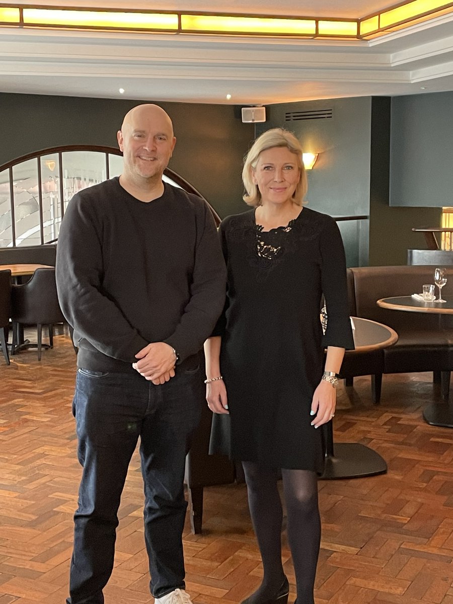 Great to meet @HawksmoorTweets CEO Will Beckett today to learn about their work on ESG and transitioning to a greener economy. Good to hear from a globally-expanding British business on the challenges & opportunities of embedding ESG, and how the government can best support.