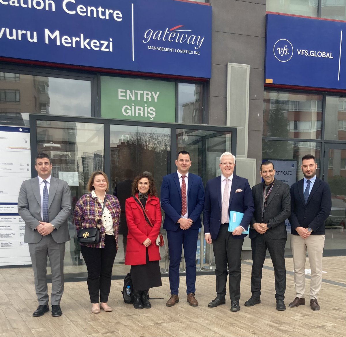 Deligthed to meet Walid Chamakhi, Country Manager, Stan Stanimirov, GM Business Dev. with colleagues at @VFSGlobal and visit the Visa Appl. Center during our #consular mission in #Ankara 🇱🇺🇹🇷 In #Türkiye #Luxembourg works with VFS Centers in Ankara, Istanbul, Izmir & Gaziantep