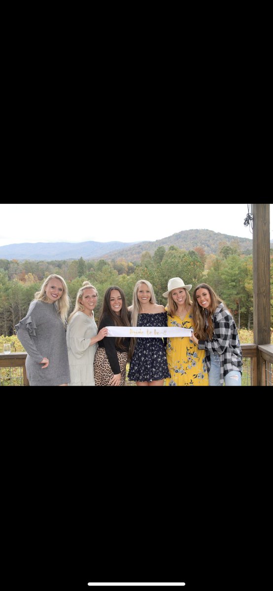 CanaWineTours's tweet photo. Nothing brings people together like good wine and good company . Everywhere we go, we're greeted with smiles and an assortment of delicious wines. Make unforgettable memories! #winetour #wineloversunite #girlsdayout #georgiavineyards #canawinetours #bestguestsever #winewednesday https://t.co/8KGibFyyyQ