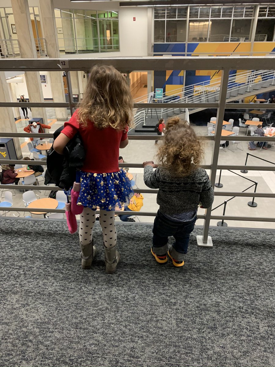 Checking out the college kids in the mountainlair  <a href="/WVUHonors/">WVU Honors College</a> #WVUDayofGiving