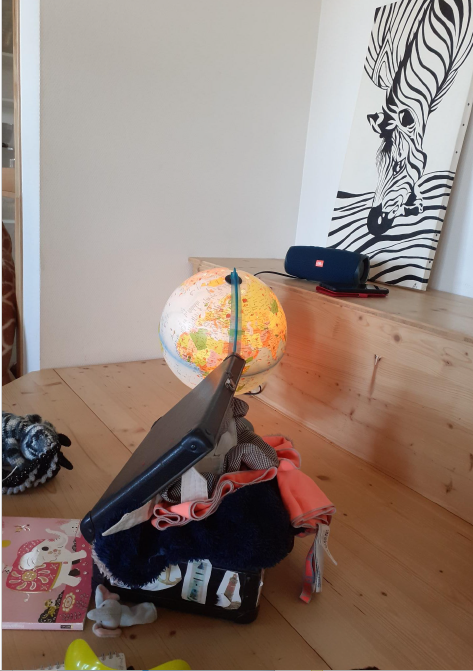 Caf73_actus's tweet photo. @SNPEofficielle Semaine nationale de la petite enfance #Viensjetemmèneenvoyageautourdumonde #médiathèque de Domessin ! Histoires, musiques, danses et chansons ont rythmé cette matinée pour le plus grand plaisir des petits et grands !
#savoie #parentalite #petiteenfance #caf73 https://t.co/M1VaCALvOz