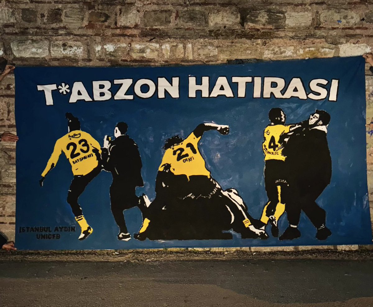 Fenerbahçeli’ler şunu anlasın biz birilerini dövmekle övünmüyoruz. Biz sahaya kesici aletlerle atlayan teröristleri etkisiz hale getirip dayak atan oyuncularımızın cesaretiyle övünüyoruz.
