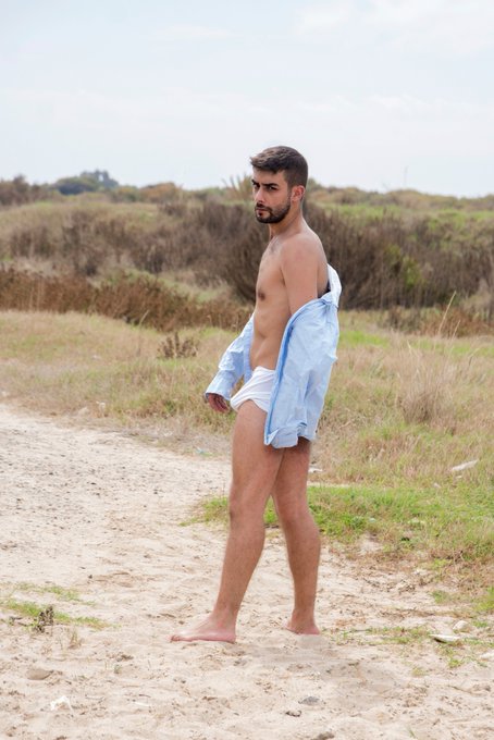 Hola hola twitterworld..  Que tipo de videos os gustaria ver en mi Onlyfans&iquest;?  Which type of movies 