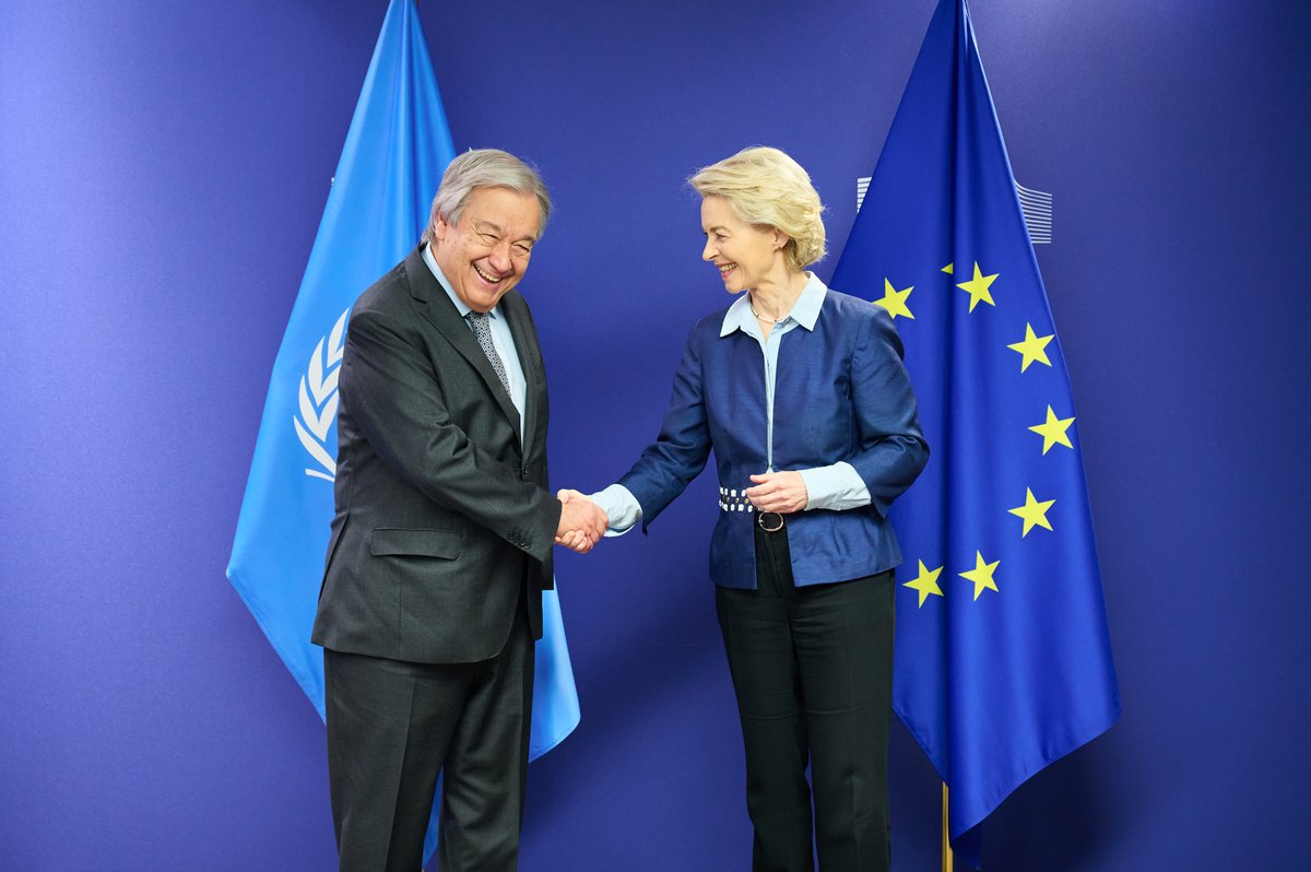 🇪🇺EU at UN-NY (@euatun) on Twitter photo "Europe will continue to play an active role in the UN initiatives for peace and stability. We are your number one financial supporter, and proudly so."
🇪🇺Commission President <a href="/vonderleyen/">Ursula von der Leyen</a> welcoming 🇺🇳Secretary-General <a href="/antonioguterres/">António Guterres</a> to Brussels
🔗ec.europa.eu/commission/pre… "Europe will continue to play an active role in the UN initiatives for peace and stability. We are your number one financial supporter, and proudly so."
🇪🇺Commission President <a href="/vonderleyen/">Ursula von der Leyen</a> welcoming 🇺🇳Secretary-General <a href="/antonioguterres/">António Guterres</a> to Brussels
🔗ec.europa.eu/commission/pre…