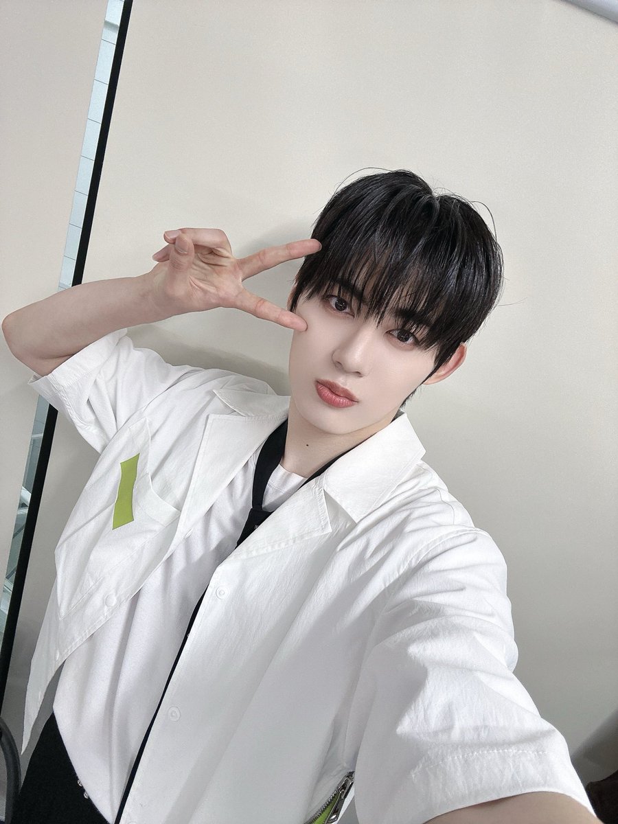 [📸•20.03.24]

Atualização do #JIHUN no 'X'

Obrigado por vir nos ver, apesar do tempo estar uma bagunça hoje!! Vejo você de novo em outro dia😘

#BXB #비엑스비 #JIHUN #지훈