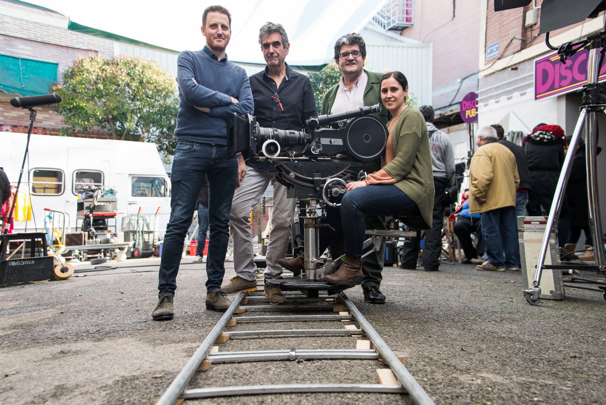 🔥Hoy los guionistas de #CuentameT23 están de fiesta

<a href="/JacoboDelgadoB/">Jacobo Delgado</a> <a href="/xoniaxanchez/">Sonia Sánchez</a> <a href="/ManuDios_/">Manu Dios</a> @CurroRoyo Ignacio del Moral y Joaquín Oristrell están nominados en Mejor guion de  serie dramática en los premios de <a href="/almaguionistas/">ALMA GUIONISTAS</a> 

Enhorabuena, compañeros CCP💜🖋