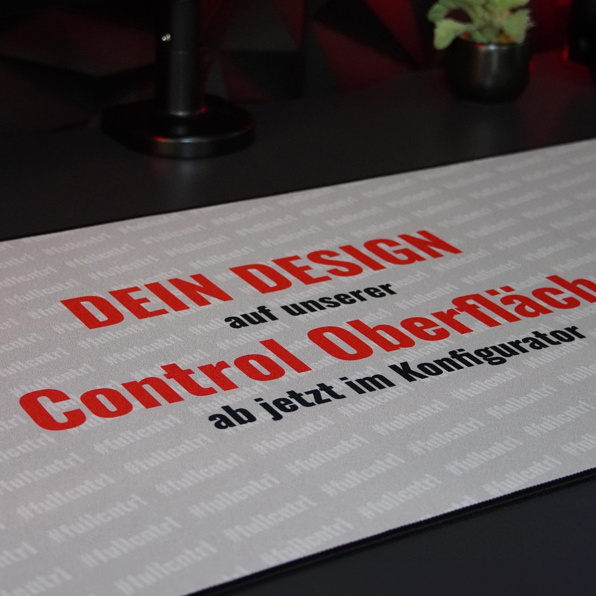 🕵️‍♂️ Wir nehmen unsere Controlfläche unter die Lupe!

Die grobe Textur unserer Controlfläche ist ein echter Gamechanger. Deine Maus kann das Stoppen der Bewegung schneller registrieren, und dennoch ermöglicht sie einen flüssigen Gleitvorgang.

🔎 Mehr Infos:
propads.gg/pages/was-ist-…