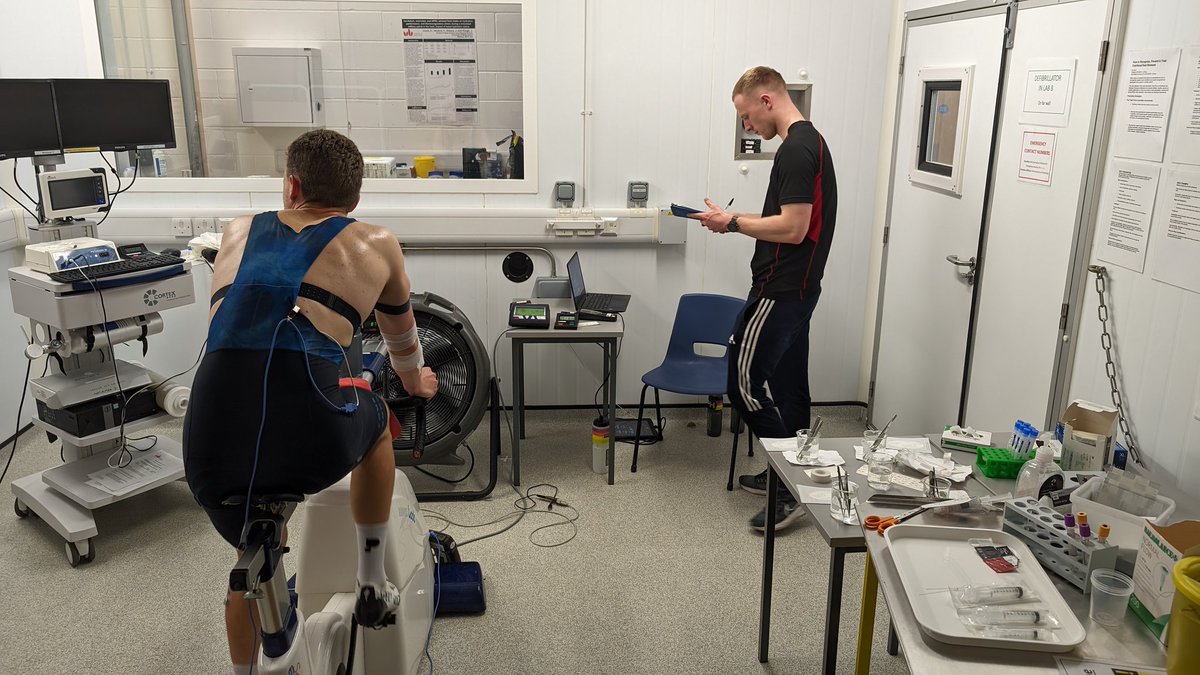Last day of data collection on this monster heat / hydration study with @Sagesportsci A lot of blood, sweat and urine collected on this trial - some tears from the research team 😅 Congrats to Sean - Huge effort and looking forward to getting it out for publication 📃