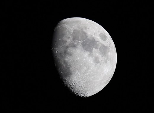 Testing out my new Tamron zoom lens ahead of the eclipse. Here’s a cropped, but otherwise unedited shot of the moon at 600 mm. I think this lens is going to work out just fine! #eclipseprep