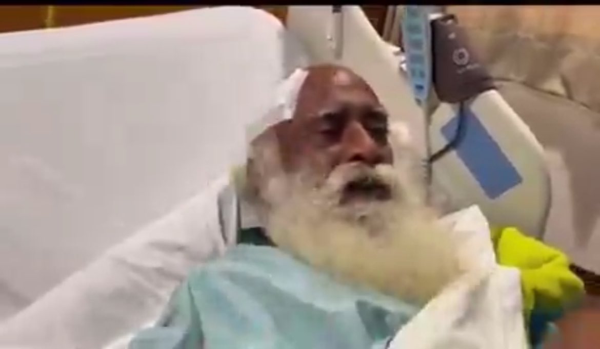 Sadhguru Jaggi Vasudev has been experiencing headache for over a week. And yes he didn’t went to Ayurveda or traditional healing approaches which he preaches. Instead he went to Apollo hospitals, did a CT scan, diagnosed with bleed (probably acute on chronic subdural hematoma)