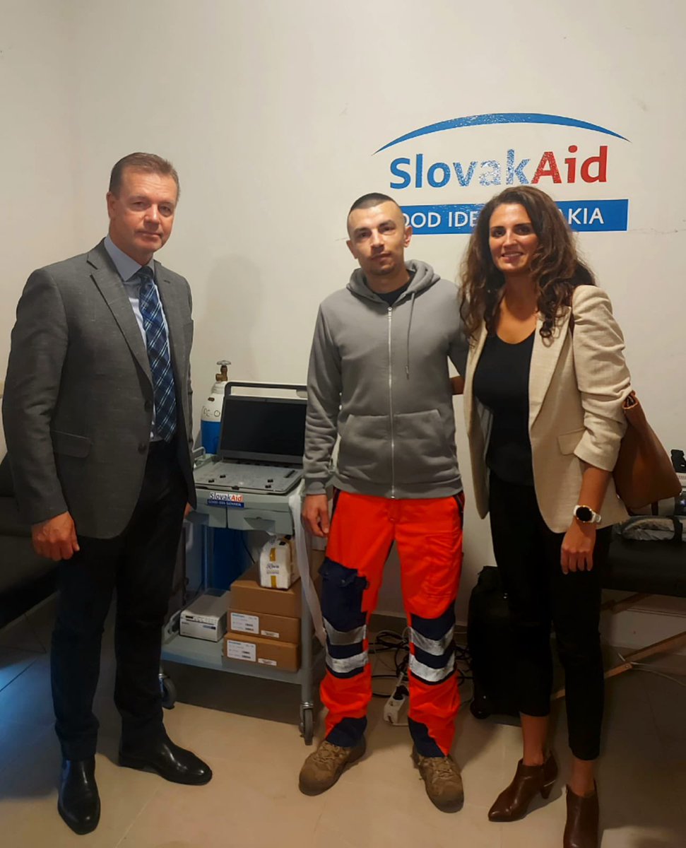 Proudly handed over in-kind humanitarian aid incl. medical equipment&material to our @SlovakAid 🇱🇧partners in Chouf area and #refugee camp in Dbayeh. Hope to mitigate the suffering of people affected by the crises in 🇱🇧 & the region. 🇸🇰🙌🇱🇧 #DiplomaciaPreSlovensko 
#ODAmatters