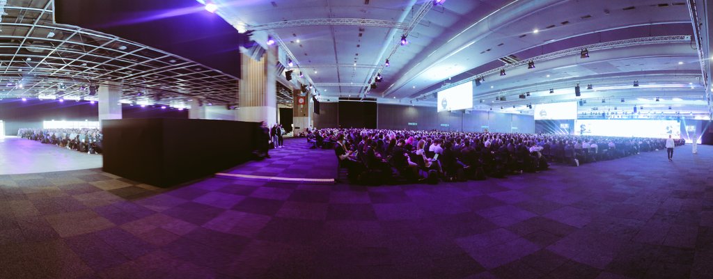 Keynote d'ouverture à la #KubeConEU  !!
Les places sont chères 😉