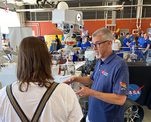 Doug Isbell, BS '87 AE, MS '88 journalism is the risk communications coordinator at NASA JPL. He said AE Prof Michael Lembeck, an AE grad student at the time, helped kickstart his writing career. Read more about Isbell's career in science communications at aerospace.illinois.edu