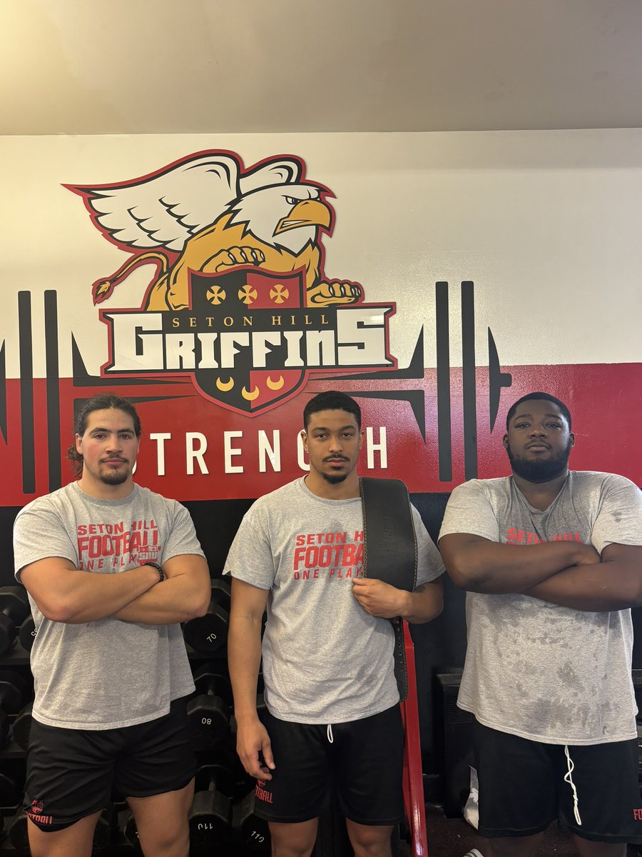 SHU_FBALL's tweet photo. The Griffins were getting after it this morning‼️

Weight Room Warriors💪🏽🔥 https://t.co/sxnQXeLYut