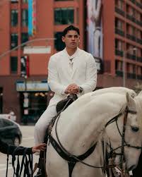 mickyboy93's tweet image. Revelations 19:11-19 The rider on the white horse wages war against the beast and his army!!!! 

KJV -  And i saw the beast, and the kings of the earth, and their armies, gathered together to make war against him sat on the horse, and against his army! 
@RyanGarcia  #Jesus #god