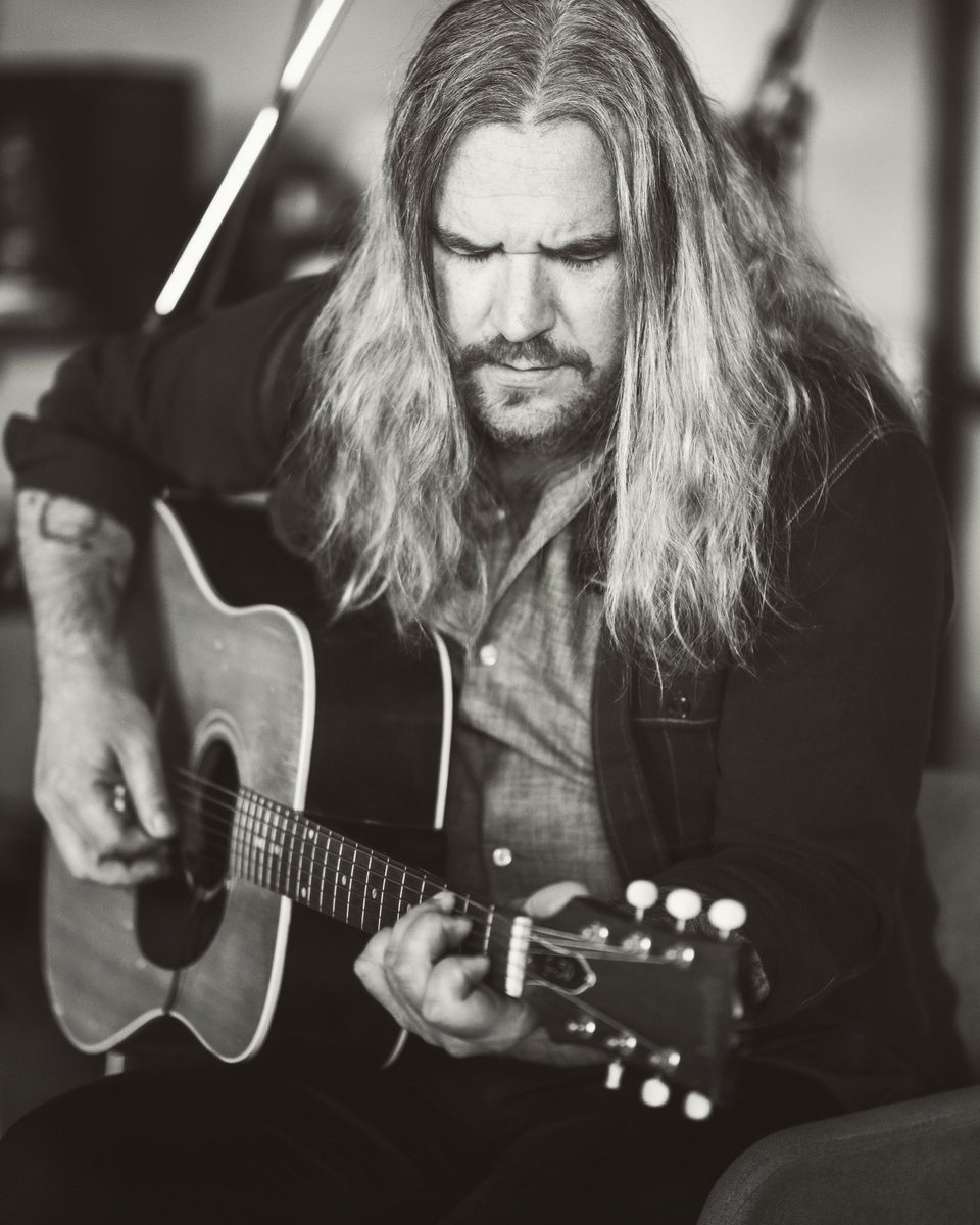 Israel Nash tweet media