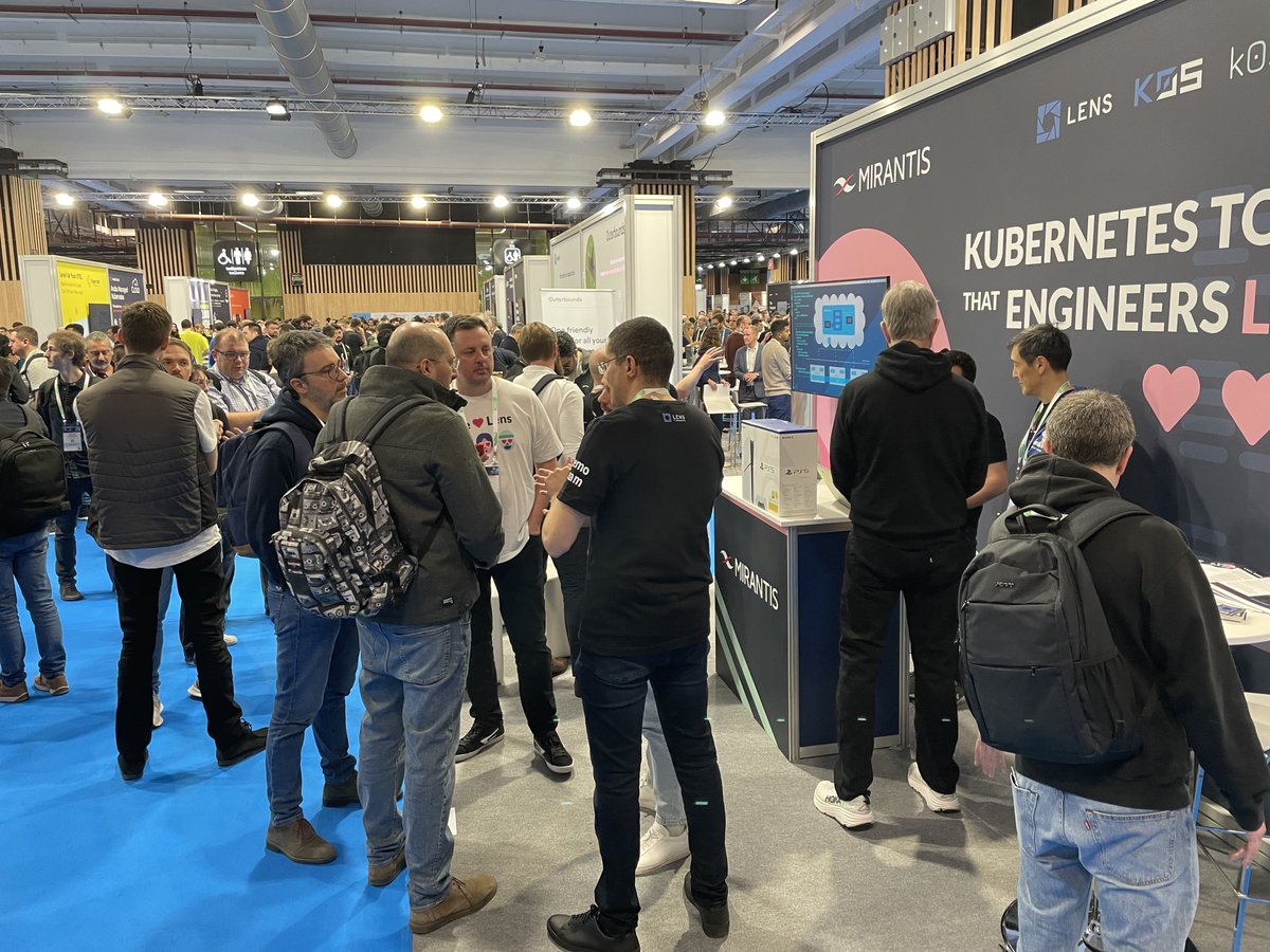 We're at the booth J27 at @KubeCon_ !🚀 Meet Team Lens, give us your feedback, learn more about Lens, and make Kubernetes easy, all in the same place!🥳 #Kubernetes #KubeCon2024 #KubeConEU