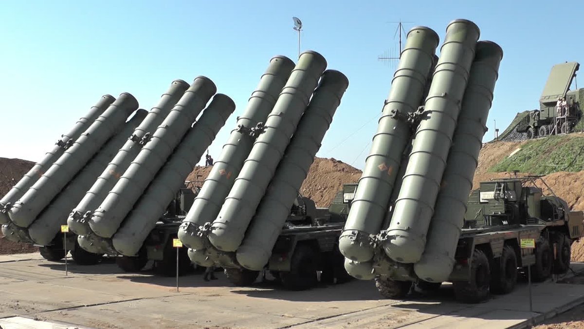 DELAY : #Russia to deliver last 2 squadrons Of #S400 by 2026. The Russian side was expected to deliver all the systems by 2024, but had to change plans due to its own requirements in the ongoing conflict there.