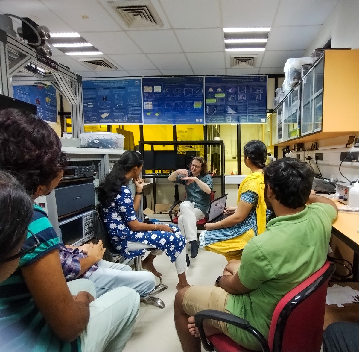 Qtran Lab (@qtranlab) on Twitter photo We greatly appreciated having Professor Artur Erbe from <a href="/HZDR_Dresden/">HZDR @HZDR@helmholtz.social</a>, deliver his lecture on Opto-electronic characterisation of 2D heterostructure. The engagement with students during the session was truly remarkable.
<a href="/tudresden_de/">TU Dresden</a> <a href="/tvmiiser/">IISER Thiruvananthapuram</a> <a href="/Phy_IISERTVM/">School of Physics, IISER TVM</a> <a href="/MadhuThalakulam/">Madhu Thalakulam</a> We greatly appreciated having Professor Artur Erbe from <a href="/HZDR_Dresden/">HZDR @HZDR@helmholtz.social</a>, deliver his lecture on Opto-electronic characterisation of 2D heterostructure. The engagement with students during the session was truly remarkable.
<a href="/tudresden_de/">TU Dresden</a> <a href="/tvmiiser/">IISER Thiruvananthapuram</a> <a href="/Phy_IISERTVM/">School of Physics, IISER TVM</a> <a href="/MadhuThalakulam/">Madhu Thalakulam</a>
