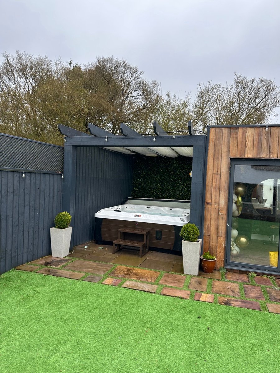 Canadian Spa Company tweet media