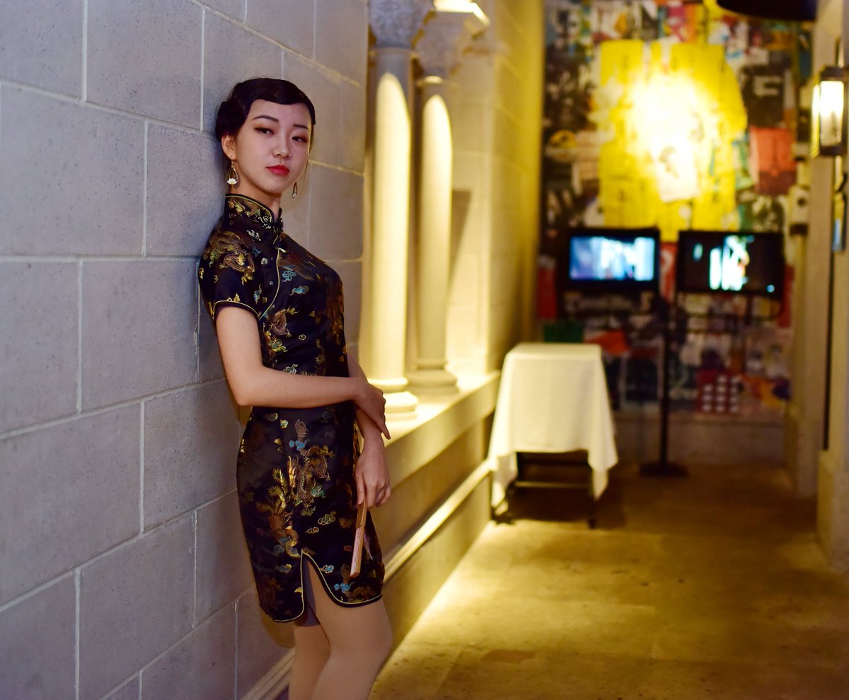 旗袍小姐姐写真 [25P+131M] #眼镜娘 #眼镜妹 #旗袍 #写真 
No.032011 预览全套尺度看置顶或私信 
投稿：@wqganenshi_   @MuyishiD @007share https://t.co/5qYVHLVt9b