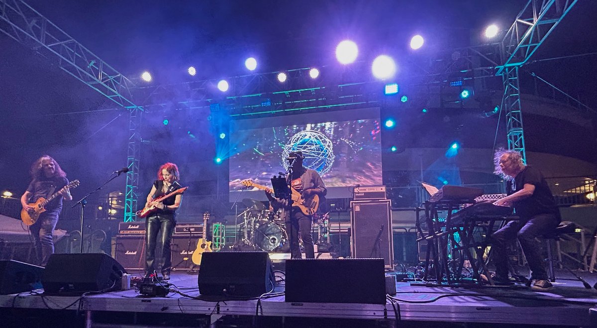 Some cool band shots from Jane Getter Premonition on the pool stage at @cruisetotheedge! With @AlexSkolnick Adam Holzman Paul Frazier Gene Lake. Thanks Frank for the pics! janegetter.komi.io