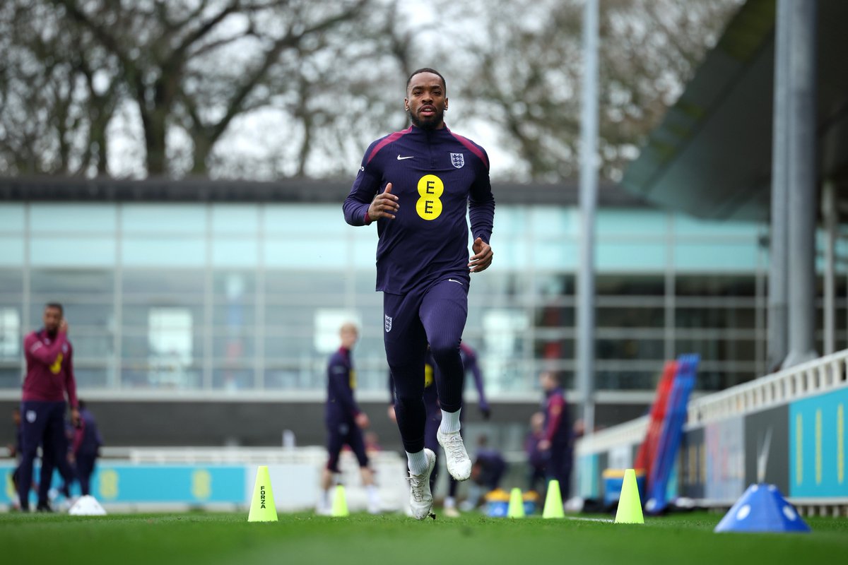 England tweet media