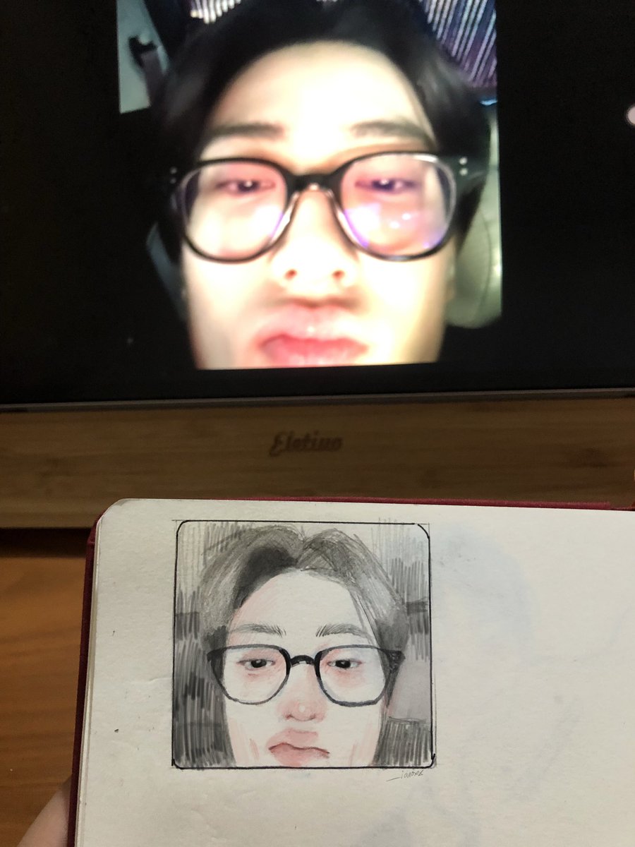 _idnoxx's tweet photo. เป็นภาพที่วาดออกมาแล้วแปลกมากแต่อยากลง 555555555555555555 ไอตูด https://t.co/9JSpvaOmoz