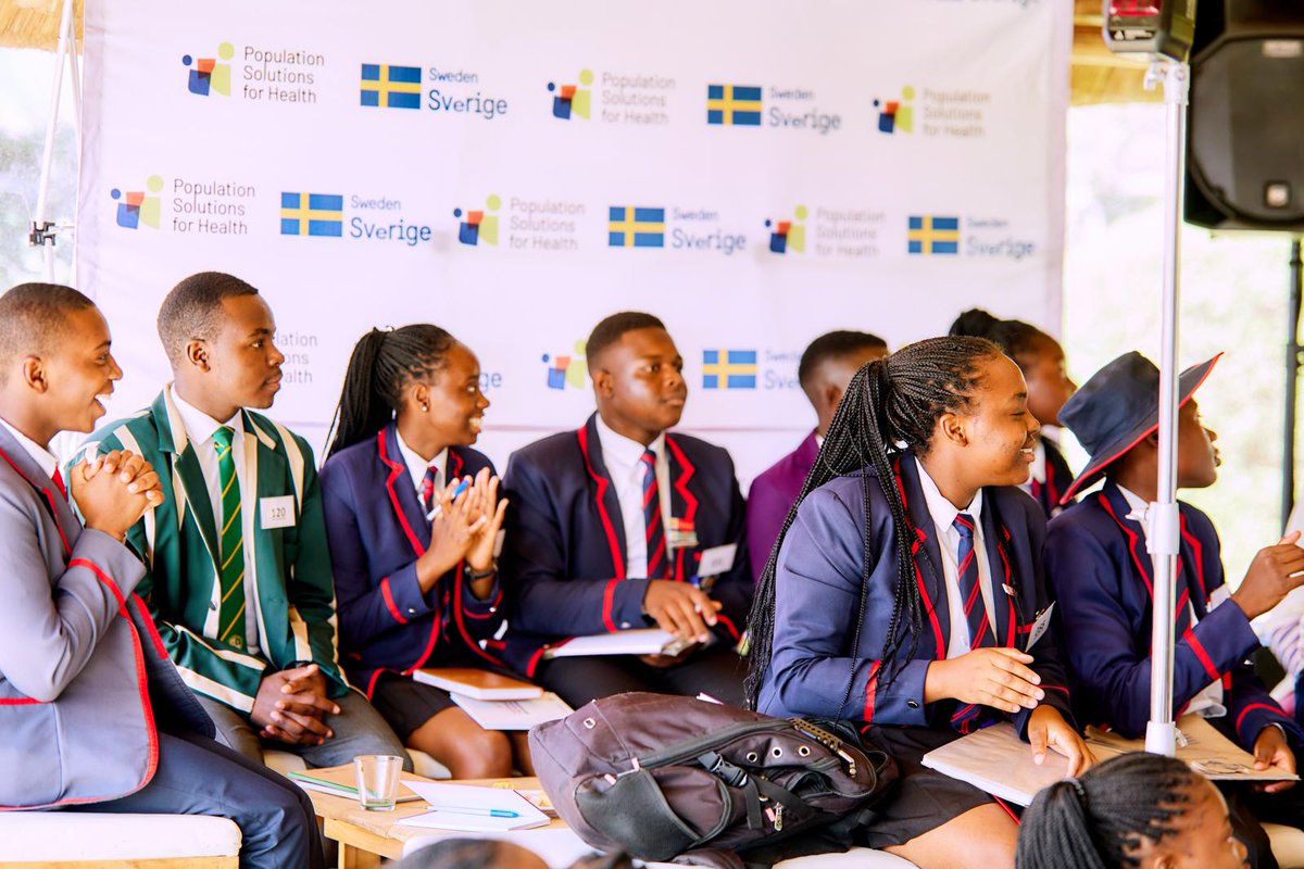 Today 🇸🇪 Embassy was excited to host the SRHR Adolescents' Symposium with @PSHZim & Mudiwa Foundation, @MudiWaAfrika! Inspiring discussion led by young people on law, culture & behavior. #SRHR #YouthHealth #EmpoweredYouth