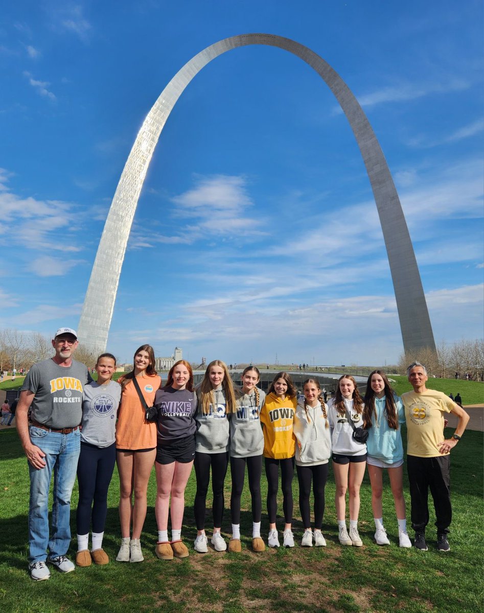 𝘽𝙄𝘿 𝙎𝙀𝘾𝙐𝙍𝙀𝘿‼️ 

Congratulations to 13 Black, getting 2nd place 🥈 @ MidEast Qualifier in St Louis AND securing a bid to Nationals in the USA division!! 

See you at Nationals😎
