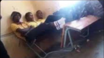 'Enda unoudza headmaster kuti ivo ngavauye kuno...'