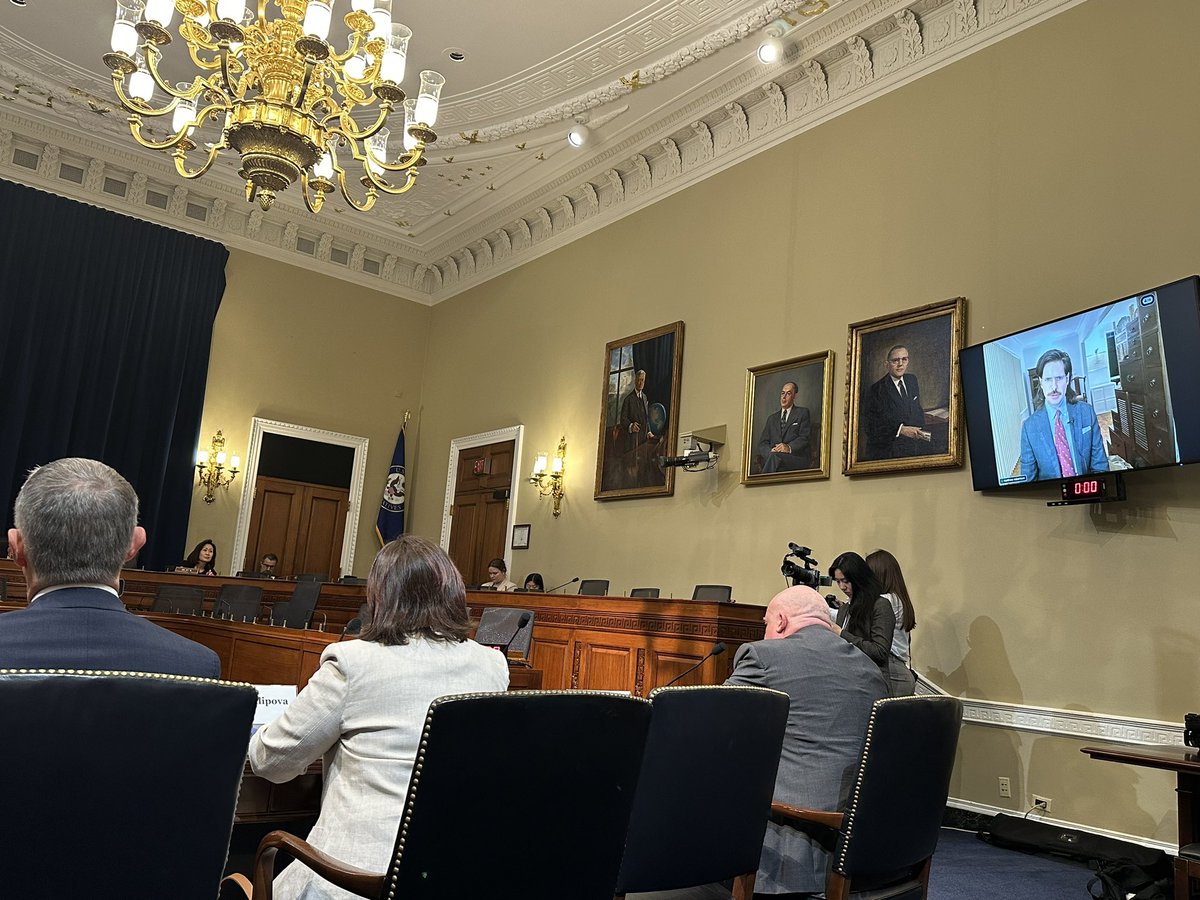 CUyghurs's tweet image. 🚨 Happening Now! 

CFU is at the @CECCgov hearing on CCP's #ForcedOrganHarvesting with witnesses including @VoCommunism's Matthew Robertson, @Eastofethan, MIT researcher Dr. @MayaMitalipova &amp;amp; Rep. @TomOliverson. 

Watch live here 👉 youtube.com/live/ywQlIYqNR…