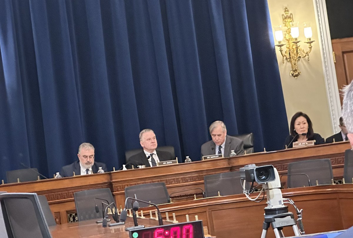 CUyghurs's tweet image. 🚨 Happening Now! 

CFU is at the @CECCgov hearing on CCP's #ForcedOrganHarvesting with witnesses including @VoCommunism's Matthew Robertson, @Eastofethan, MIT researcher Dr. @MayaMitalipova &amp;amp; Rep. @TomOliverson. 

Watch live here 👉 youtube.com/live/ywQlIYqNR…