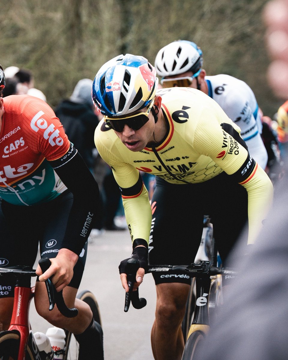 OmloopHNB's tweet photo. Rumor has it you wanted more #OHN24 pictures of @woutvanaert . 🤠 #FLCS https://t.co/qfw4458ddz