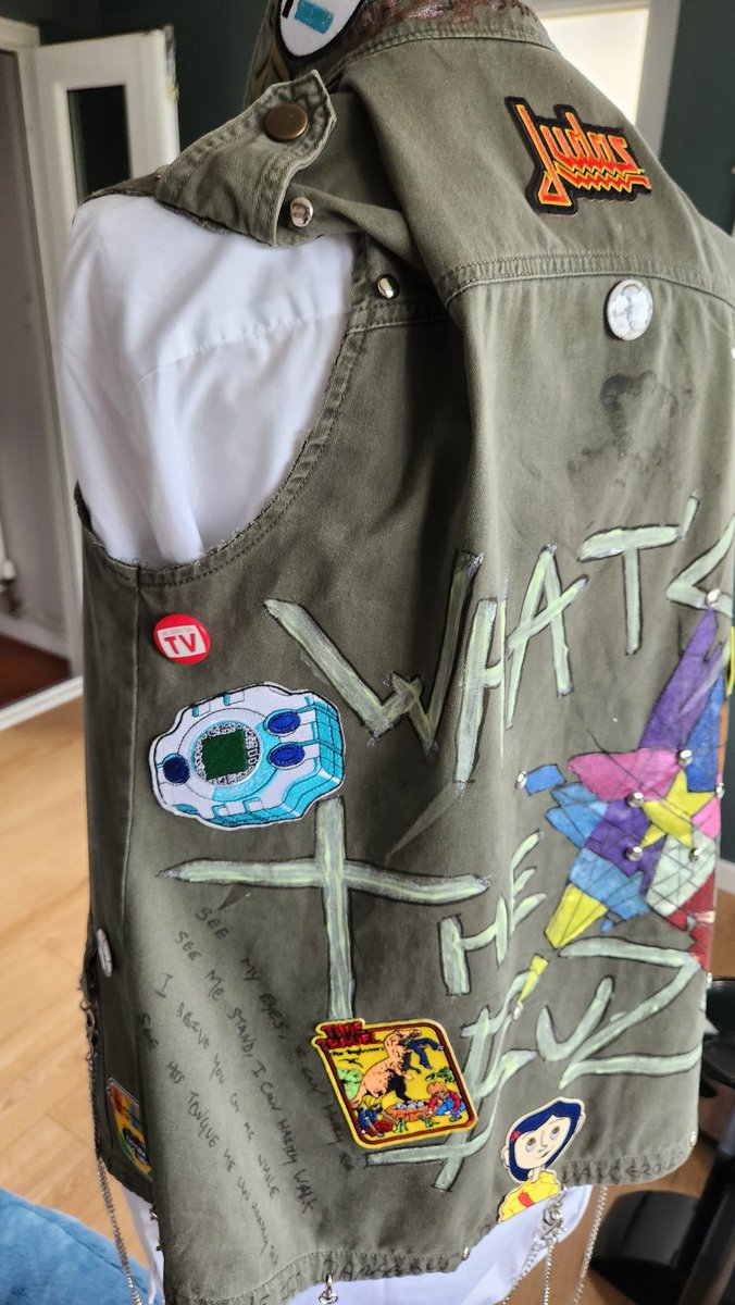 MiddleEarthMake's tweet image. Taking inspiration from @timminchin as Judas here is my @JCSTheMusical inspired Judas jacket for @megaconlive Birmingham this weekend