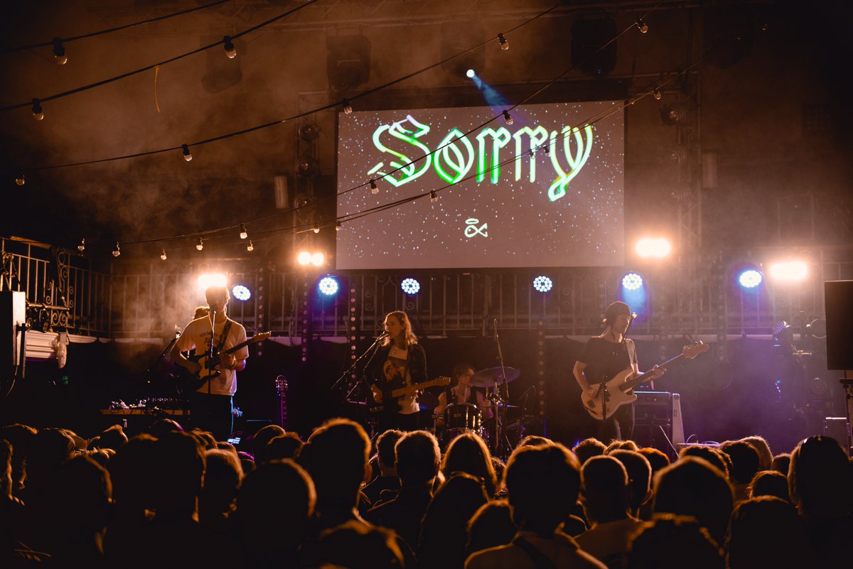 A packed-out room for @sorrybanduk at EPF 2023! Tickets for EPF 2024: edinburghpsychfest.com Photo: Holly Quinn
