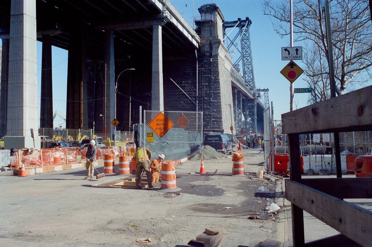 Around NYC on Cinestill 800T.