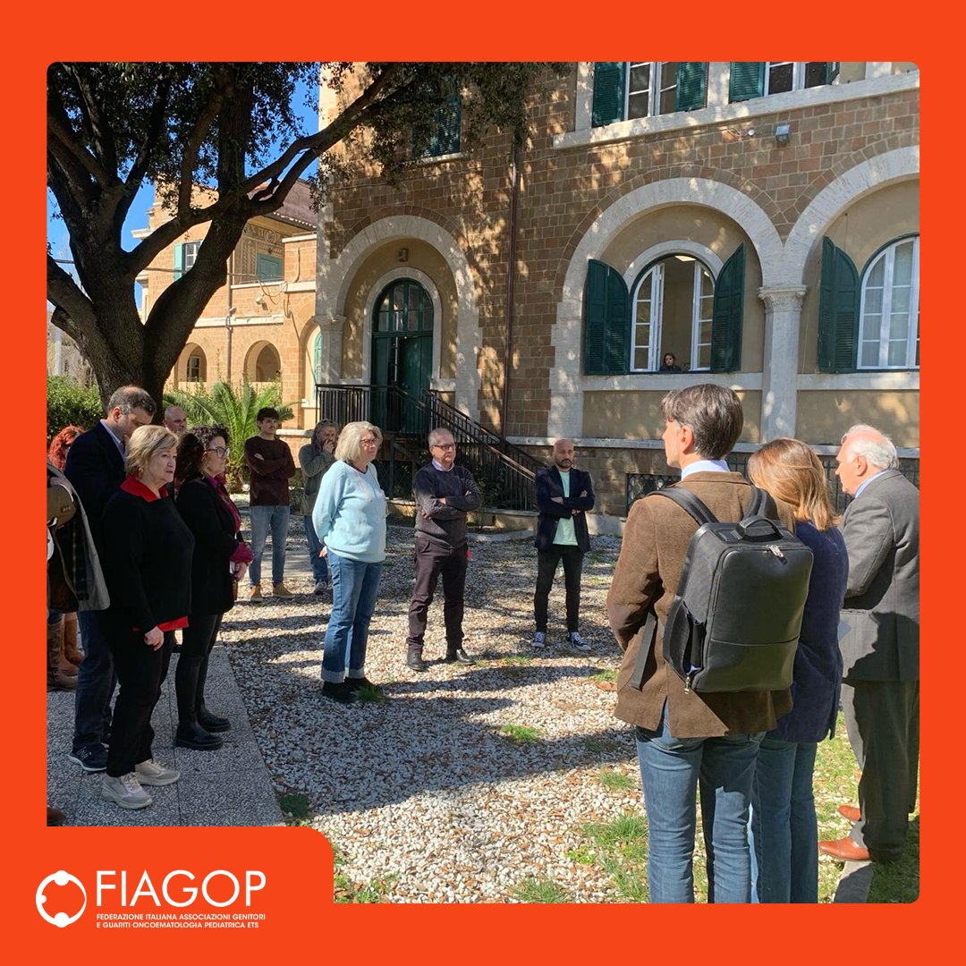 Oggi, il nostro Presidente, Paolo Viti, ha messo a dimora una pianta di melograno presso il giardino all’interno della X circoscrizione di Roma.

Grazie di cuore a tutti i consiglieri e funzionari che erano presenti, e in particolare al Consigliere Guglielmo Calcerano. 🙏🏻