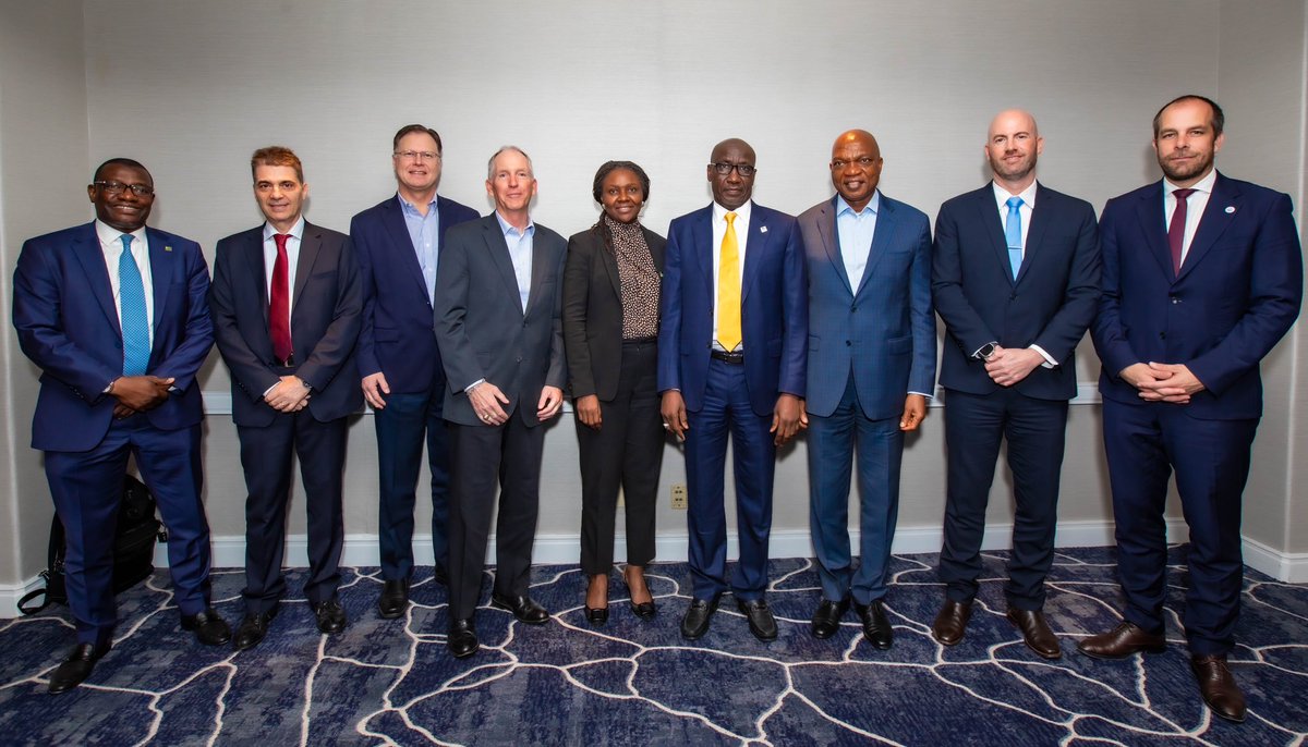 PHOTO NEWS: At CERAWeek in Houston, GCEO NNPC Ltd. Kyari Meets IOC Chiefs ...Lauds President Tinubu's Executive Order Promoting Oil & Gas Investment in Nigeria. On the sidelines of the ongoing CERAWeek 2024 Conference taking place in Houston, United States, GCEO of NNPC Ltd.,