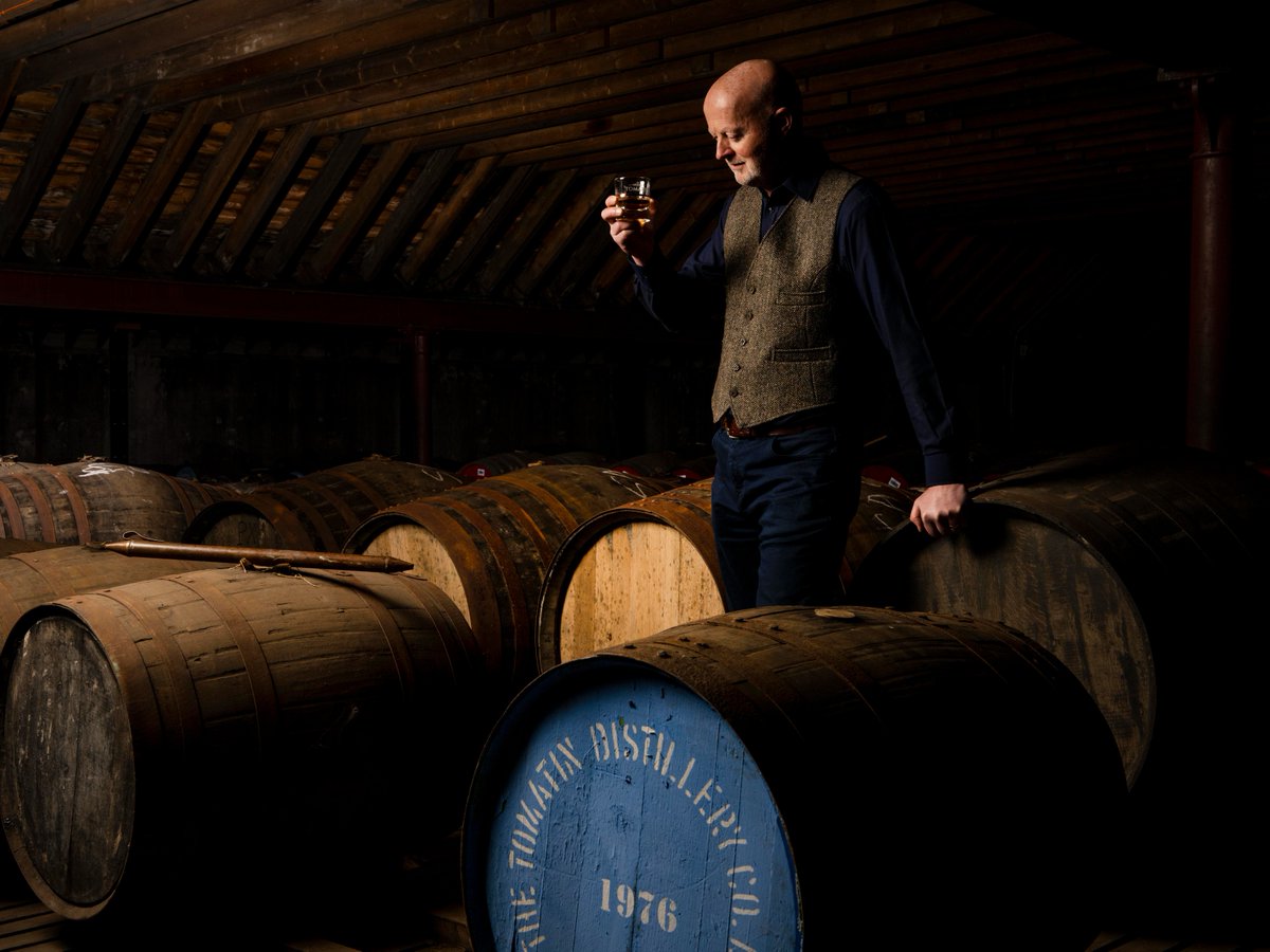 Have you ever taken part in a Tomatin tasting? 🥃 🥃 

Thanks to our top-tier cask selection and wood management policies, Tomatin has become known for taking whisky lovers on an inimitable journey of flavour.

#Tomatin #Highland #SingleMalt #TomatinDistillery #WhiskyTasting