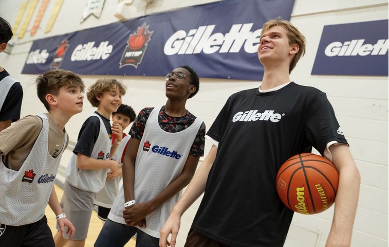 WHAT A NIGHT! EXCITED to officially announce our new partnership with @Gillette to provide mentorship opportunities to youth all across Canada!!! 🏀🙏

Thank you @Raptors players Gradey Dick and Gary Trent Jr. for celebrating this partnership with us at our camp with Gillette!