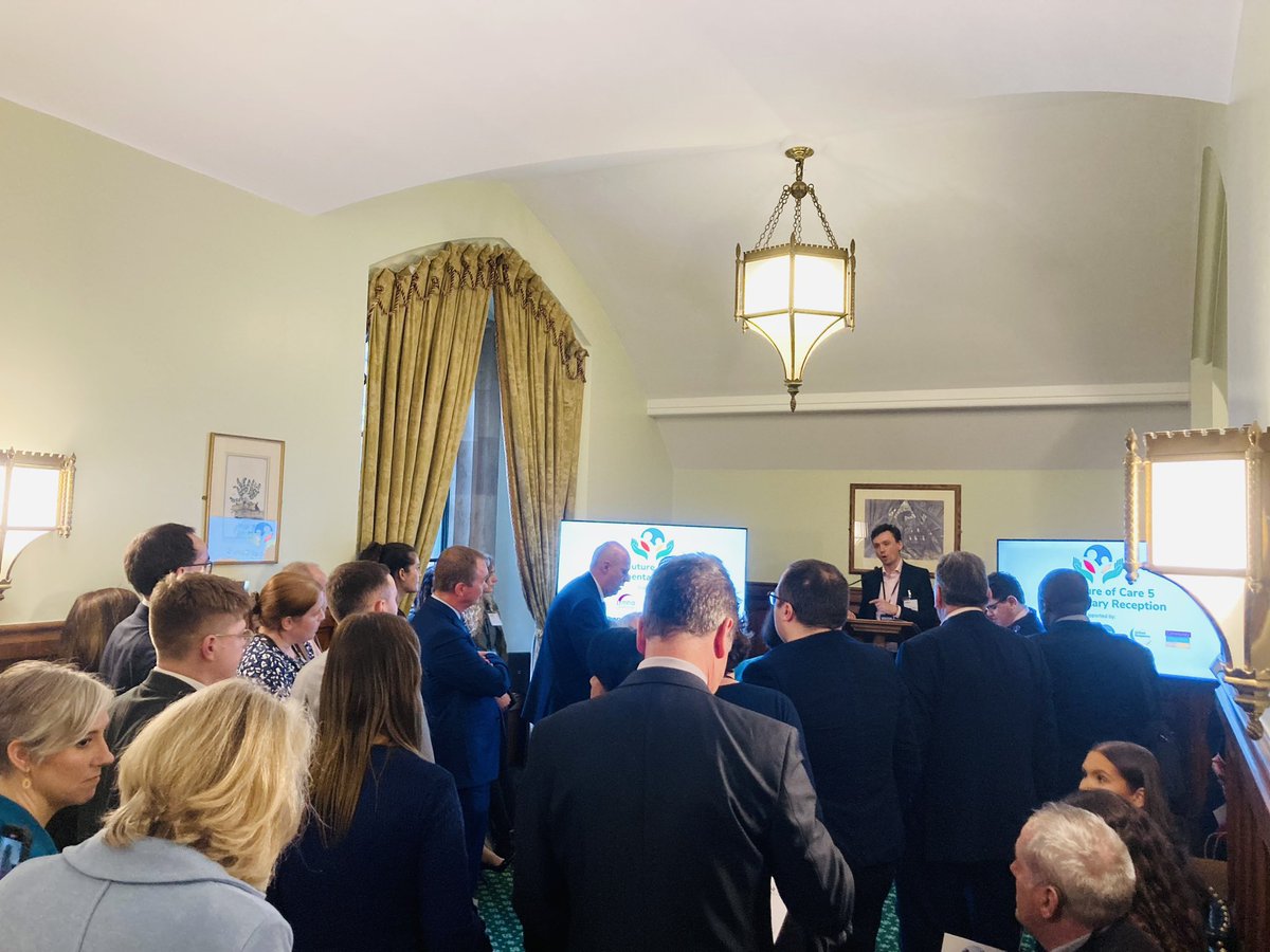 Fantastic to see this pic of amazing @pixelatednathan from @NCFCareForum who is one of Co chair alongside @nohopeforhope of working group of @ASCAPPG talking at key parliamentary reception today -great turnout to discuss core issues impacting people who receive care and support