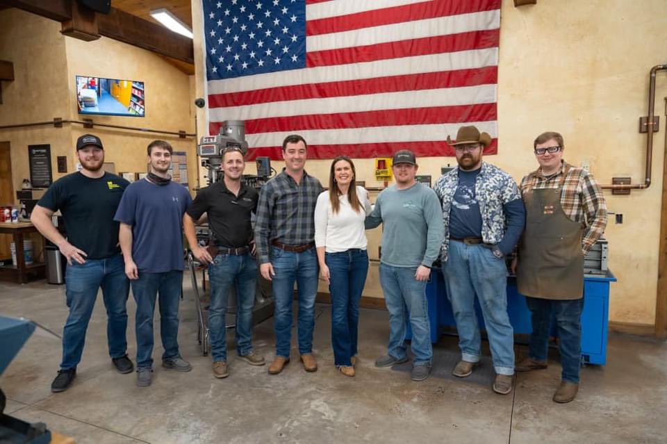It was an absolute pleasure to have @SarahHuckabee at our facility yesterday! Our whole Nighthawk Family really enjoyed getting to meet her and show her what sets Nighthawk apart. We are proud to have such an amazing Governor representing the people of Arkansas.
