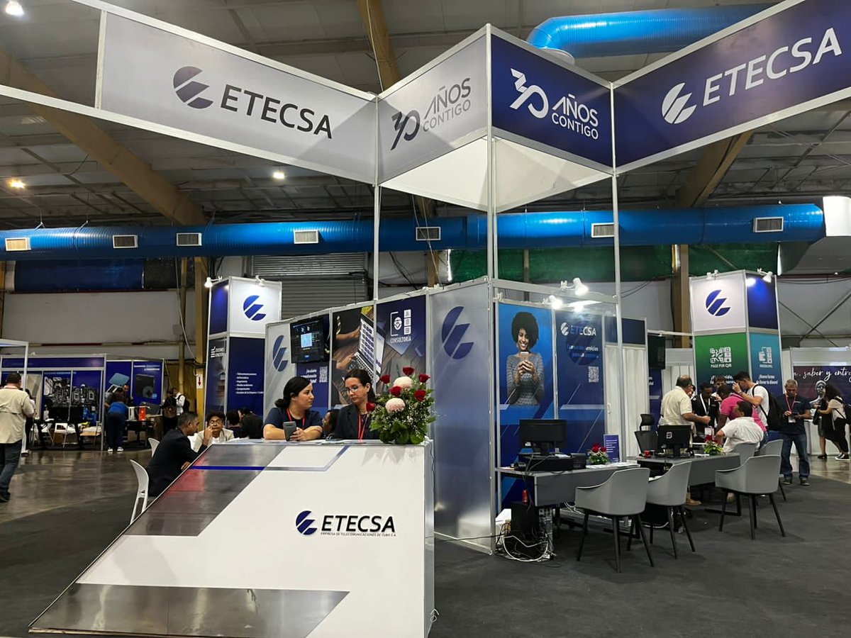 ETECSA_Cuba's tweet image. 🗓️ Un día activo en nuestro stand de #Informática2024:
✅ Presentaciones (#Transfermóvil) 📲
✅ Firma de convenios 🤝
✅ Sorteos con @pictacuba, @APKlis_Cu y ToDus 🎁