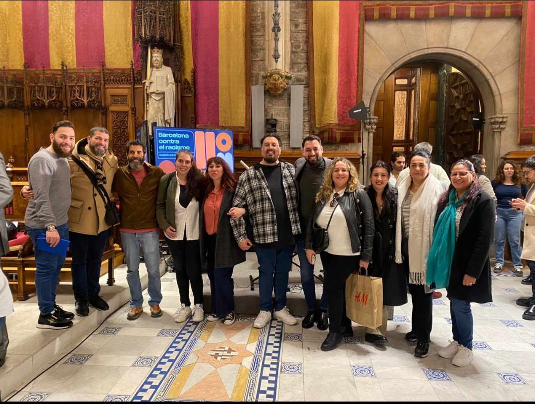 Avui assistim a l'acte de Barcelona contra el Racisme, en el Saló de Cent de l'Ajuntament de Barcelona.