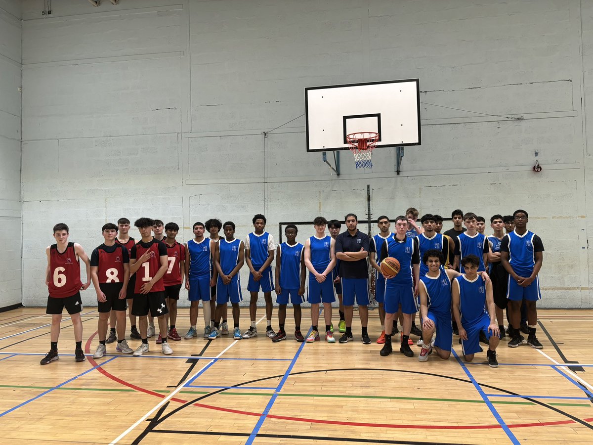 MrScottPE90's tweet photo. Fantastic performance from the senior basketball team who won the ERC senior basketball competition tonight! Great preparation for their League final vs St Ninians at the new Gladiators stadium on Friday!! 🏀 thanks to @ActiveSchoolsER for suppling the trophy for the competition! https://t.co/3vsZsnJnVZ