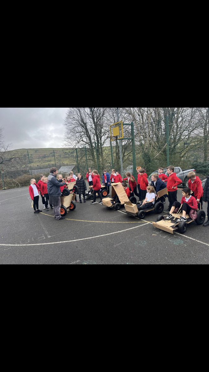 What a superb day Year 4 <a href="/GPSDPowell/">Mr D Powell</a> <a href="/georgeprimary/">Georgetown Primary</a> have had with <a href="/LemmioutA/">lemmiout activities</a> today! Designing, constructing and testing their go karts! Amazing fun, developing such fantastic practical skills! Thanks! Diolch! 😍👍 <a href="/STEMLearningUK/">STEM Learning</a> @EAS_STEM