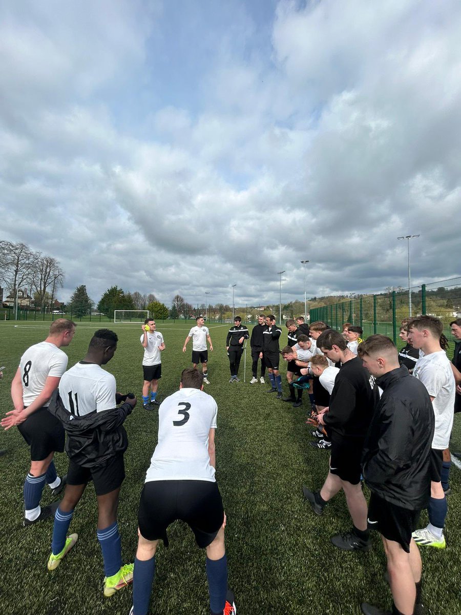 📸 | Images..

Some shots from today’s 4-3 victory in the Army Cup semi final! 

#UpTheTanks #FearNaught